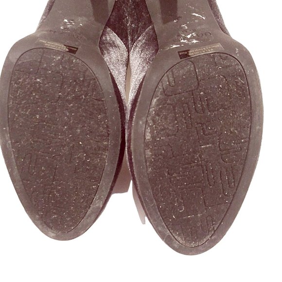 Gray Velvet Heels with Ankle Strap, Stiletto, Size 8.5 Shoe, Women's Shoe, Unisa - Picture 8 of 10